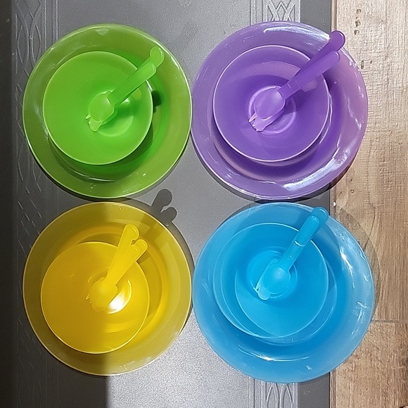 New Without Tags: 12 Picnic Set with Drawstring Carry Bag - Picture 5 of 7